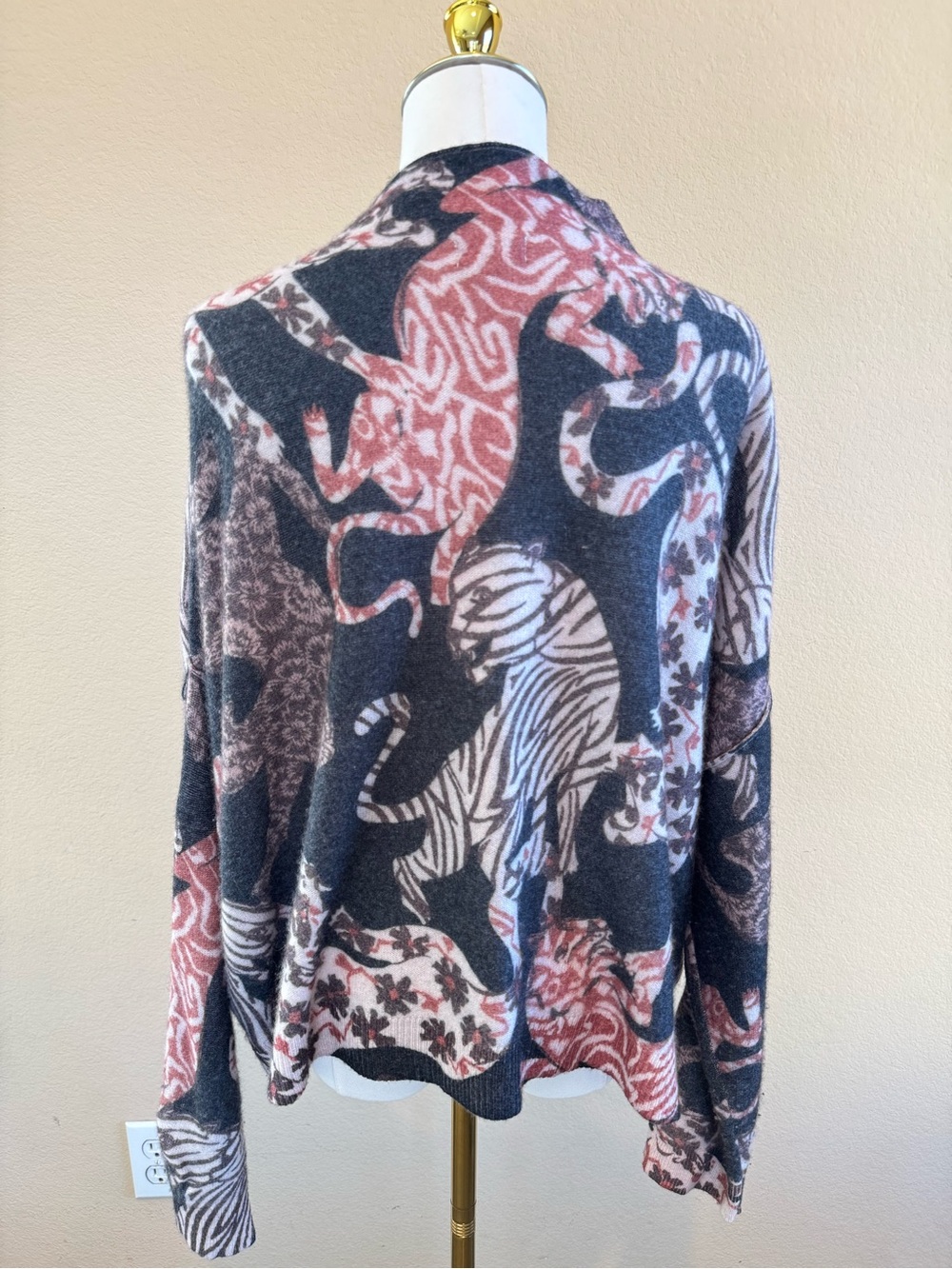 Anthropologie Pilcro Alani Tiger Leopard Cashmere Sweater Mock Neck Oversized L - Picture 7 of 12